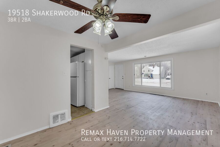 19518 Shakerwood Rd, Warrensville Heights - Spacious 3 - bed 1.5 - bath single-family home! property image