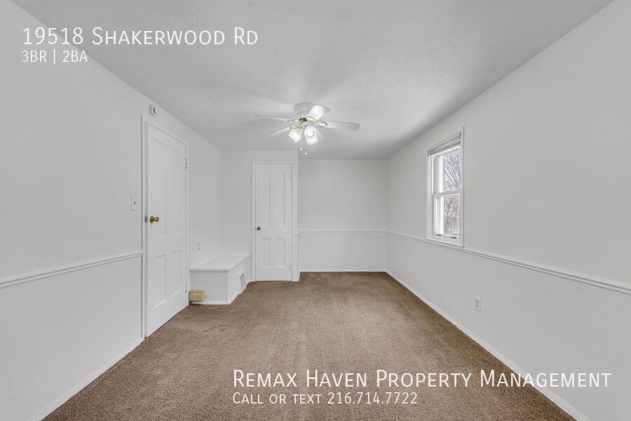 19518 Shakerwood Rd, Warrensville Heights - Spacious 3 - bed 1.5 - bath single-family home! property image