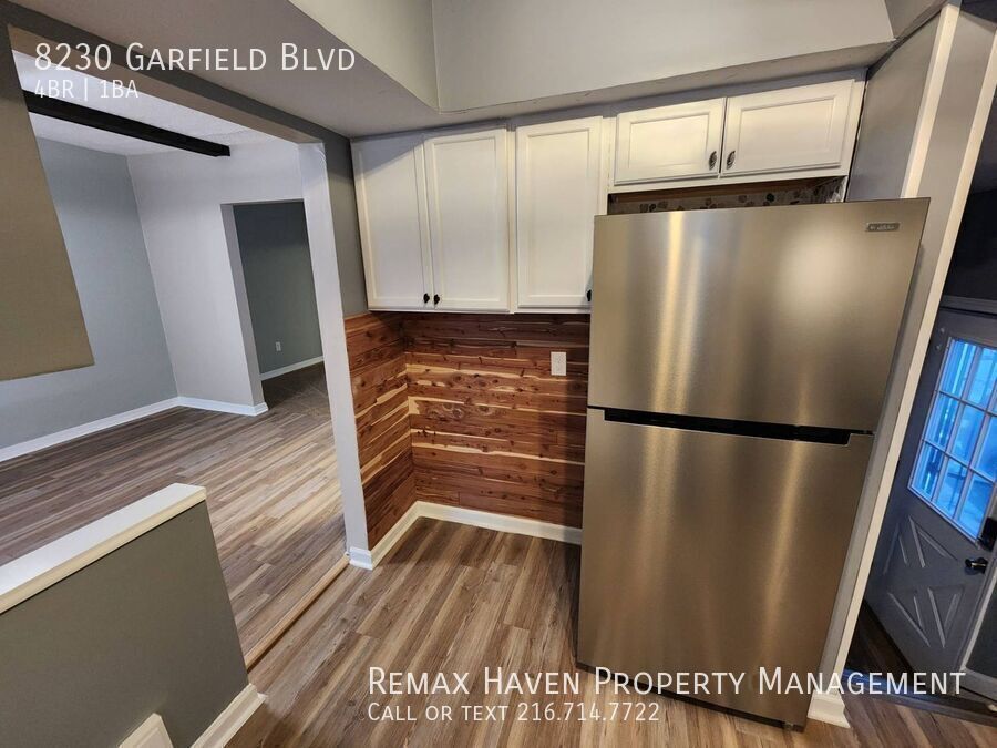 8230 Garfield Blvd, Garfield Heights - Spacious 4-bed 1 -bath single-family home! property image