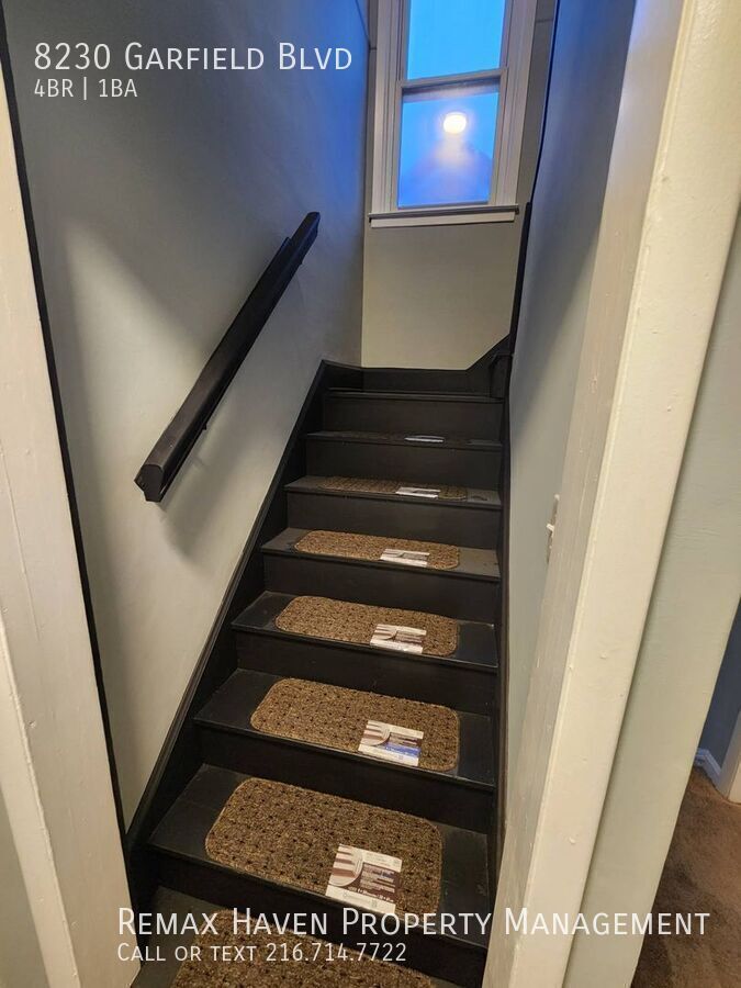 8230 Garfield Blvd, Garfield Heights - Spacious 4-bed 1 -bath single-family home! property image