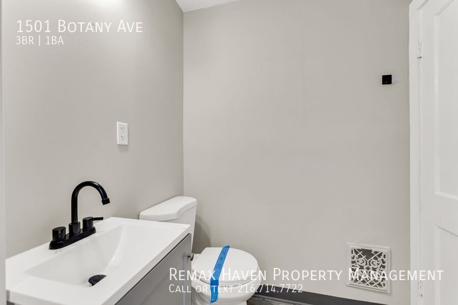 1501 Botany Ave, Cleveland - Spacious 3-bed 1 -bath single-family home! property image