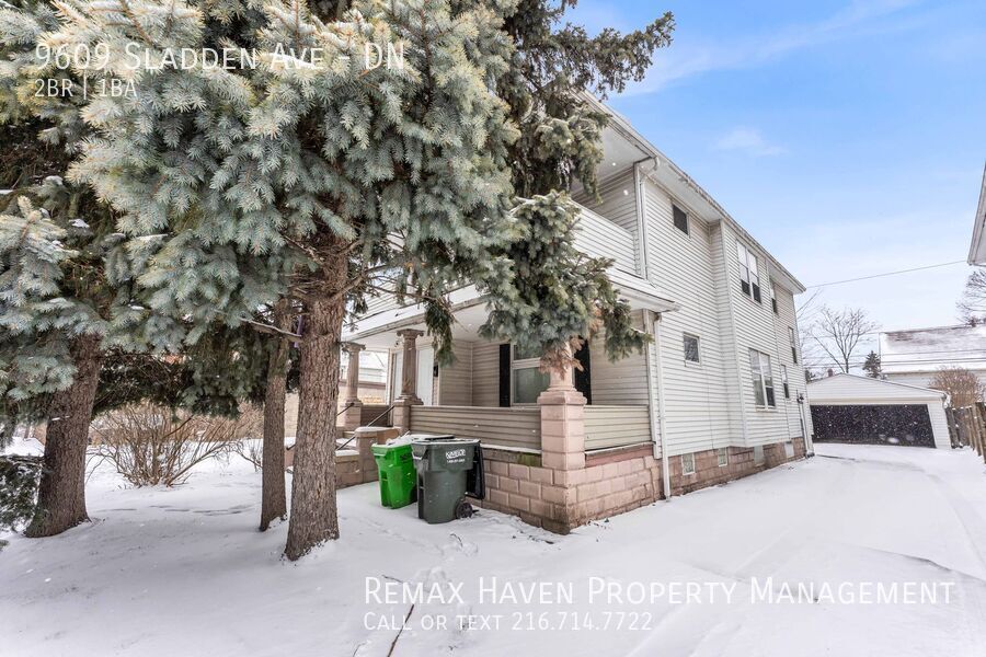 9609 Sladden Ave | DN, Garfield Heights - Spacious 2-bed 1-bath multi-family home! property image