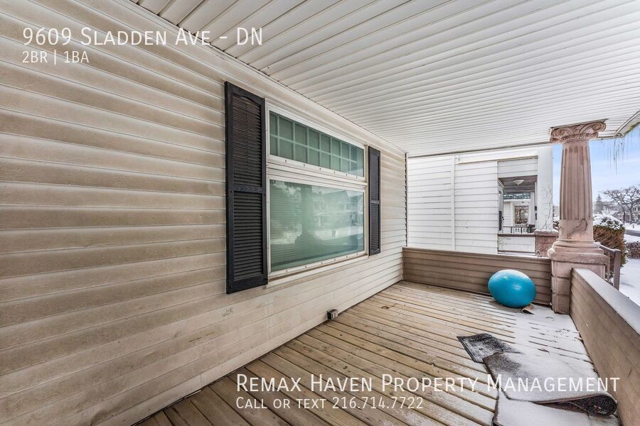 9609 Sladden Ave | DN, Garfield Heights - Spacious 2-bed 1-bath multi-family home! property image