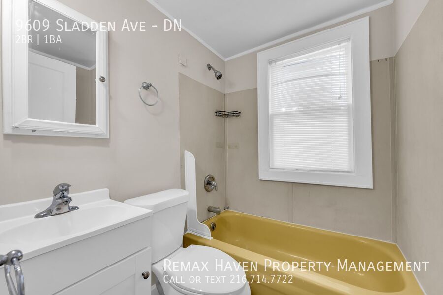 9609 Sladden Ave | DN, Garfield Heights - Spacious 2-bed 1-bath multi-family home! property image