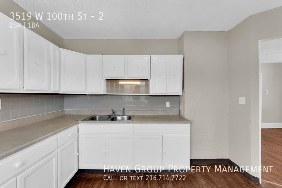 3519 W 100th St | Unit 2, Cleveland - Spacious 2-bed 1-bath multi-family home! All utilities included! property image