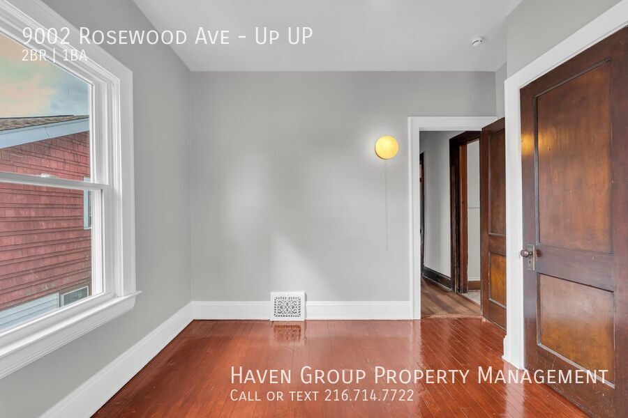 9002 Rosewood Ave | UP, Cleveland - Spacious 2-bed 1-bath multi-family home! property image