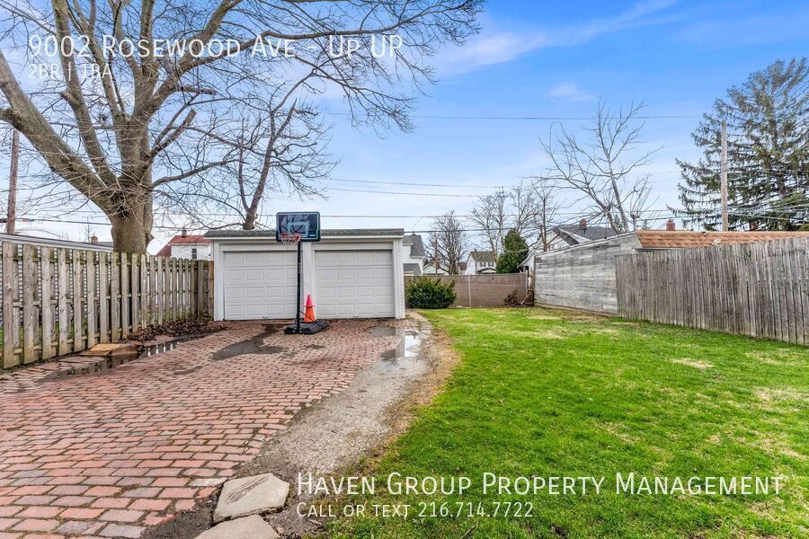 9002 Rosewood Ave | UP, Cleveland - Spacious 2-bed 1-bath multi-family home! property image