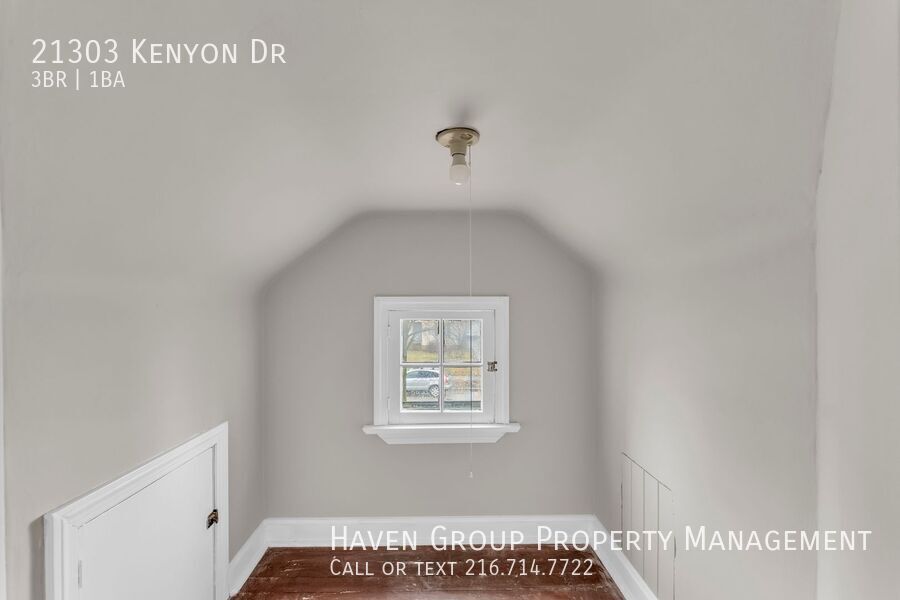 21303 Kenyon Dr, Maple Heights- Spacious 3-bed 1-bath single-family home! property image