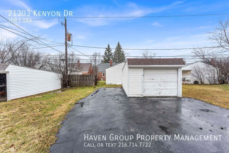 21303 Kenyon Dr, Maple Heights- Spacious 3-bed 1-bath single-family home! property image