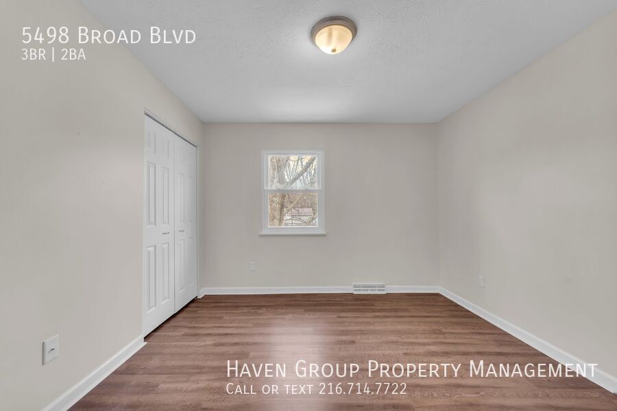 5498 Broad Blvd, North Ridgeville- Spacious 3-bed 1.5-bath single-family home! property image