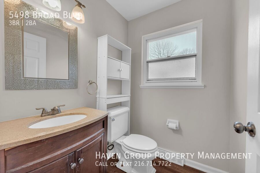 5498 Broad Blvd, North Ridgeville- Spacious 3-bed 1.5-bath single-family home! property image