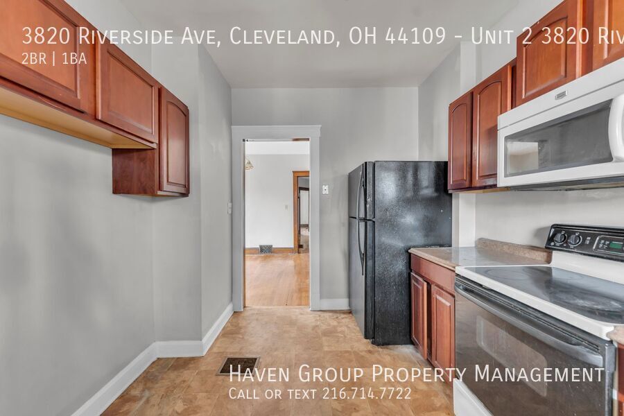 3820 Riverside Ave | #2, Cleveland - Spacious 2-bed 1-bath multi-family home! property image