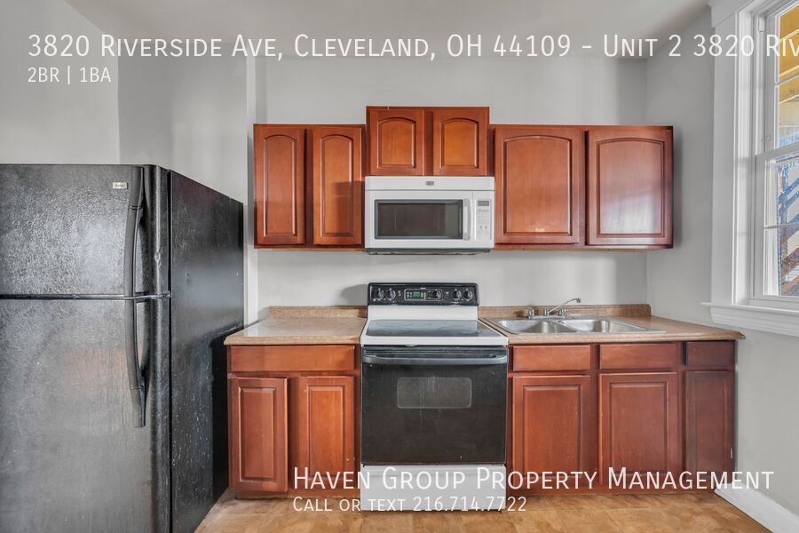 3820 Riverside Ave | #2, Cleveland - Spacious 2-bed 1-bath multi-family home! property image