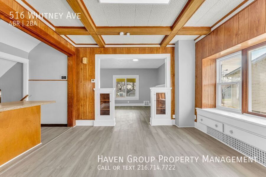 516 Whitney Ave, Akron - Spacious 4-bed 2-bath single-family home! property image