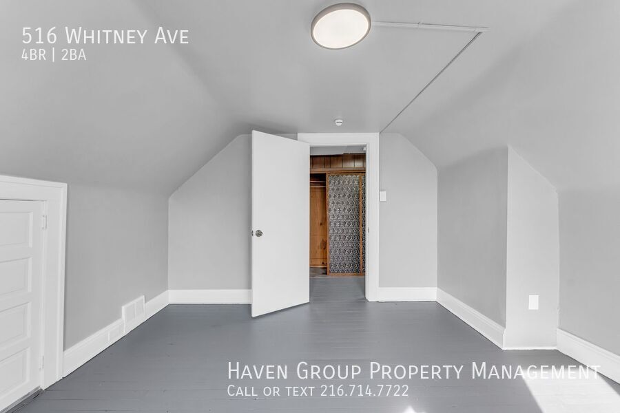 516 Whitney Ave, Akron - Spacious 4-bed 2-bath single-family home! property image