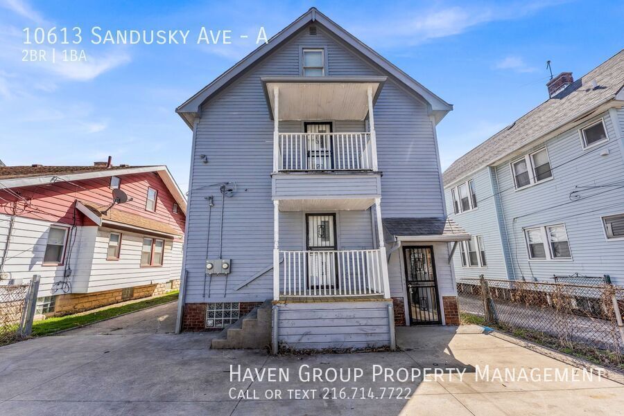 10613 Sandusky Ave | Unit A, Cleveland - Spacious 2-bed 1-bath multi-family home! property image