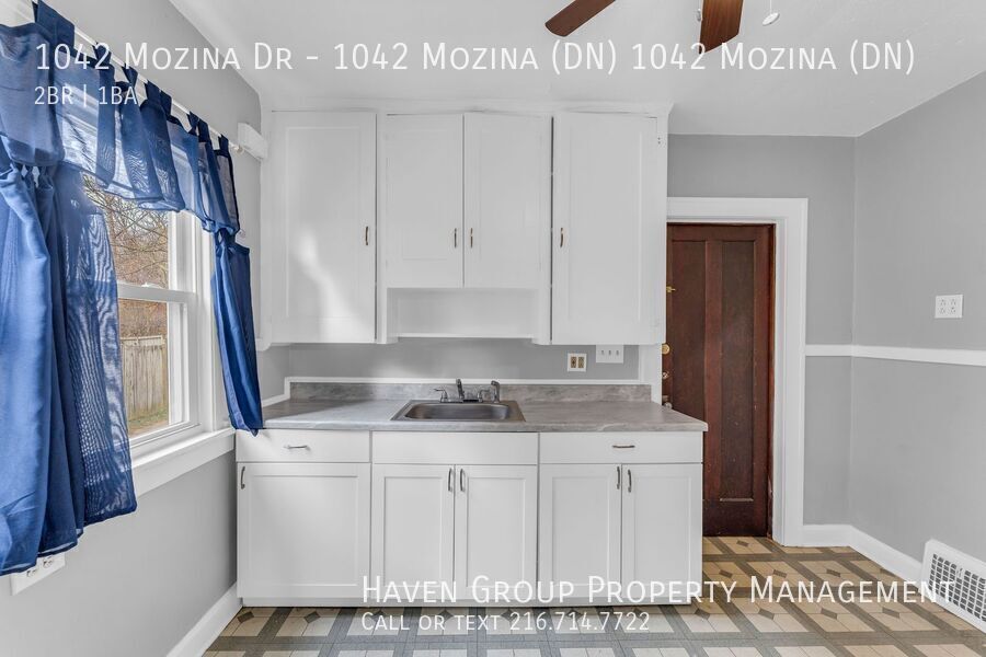 1042 Mozina Dr | DN, Cleveland - Spacious 2-bed 1-bath multi-family home! property image
