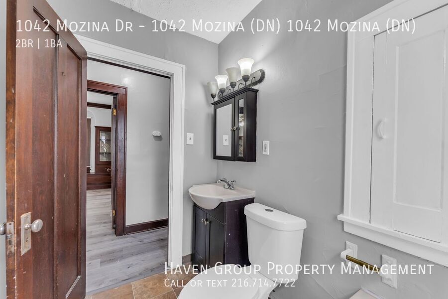 1042 Mozina Dr | DN, Cleveland - Spacious 2-bed 1-bath multi-family home! property image