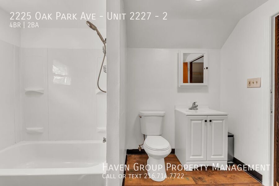 2225 Oak Park Ave | UP (Unit 2227), Cleveland, OH 44109! property image