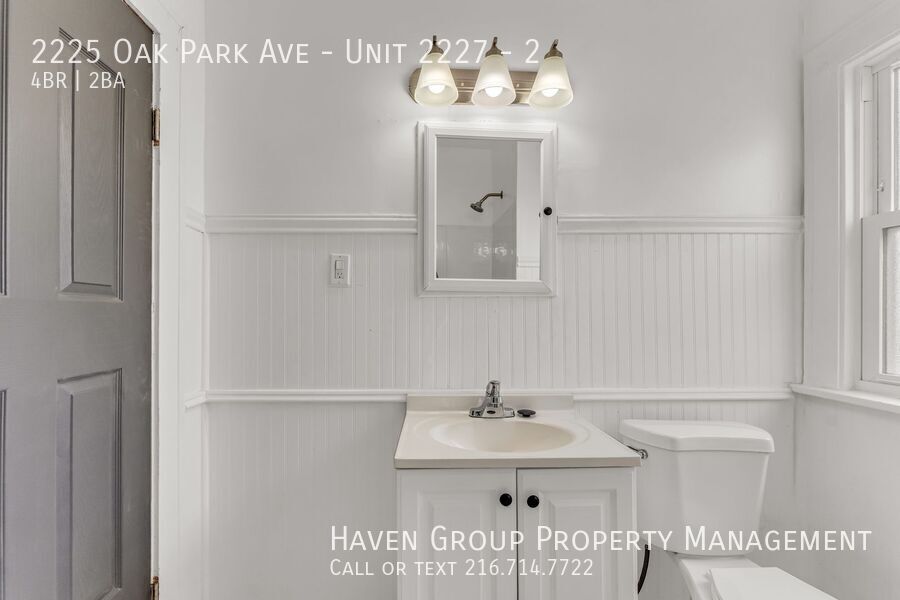 2225 Oak Park Ave | UP (Unit 2227), Cleveland, OH 44109! property image