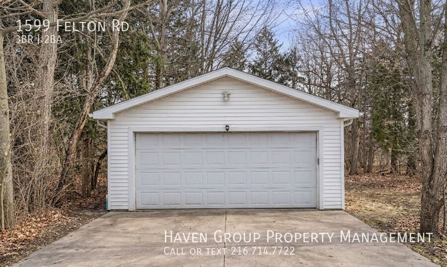 1599 Felton Rd, South Euclid - Spacious 3-bed 1.5 -bath single-family home! property image