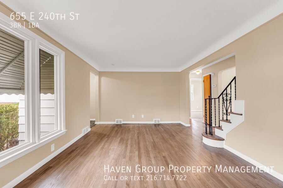 Welcome to 655 E 240th St, Euclid, OH 44123 - a well-maintained 3 - bed, 1 -bath single-family home offering comfort, space, and everyday convenience. property image