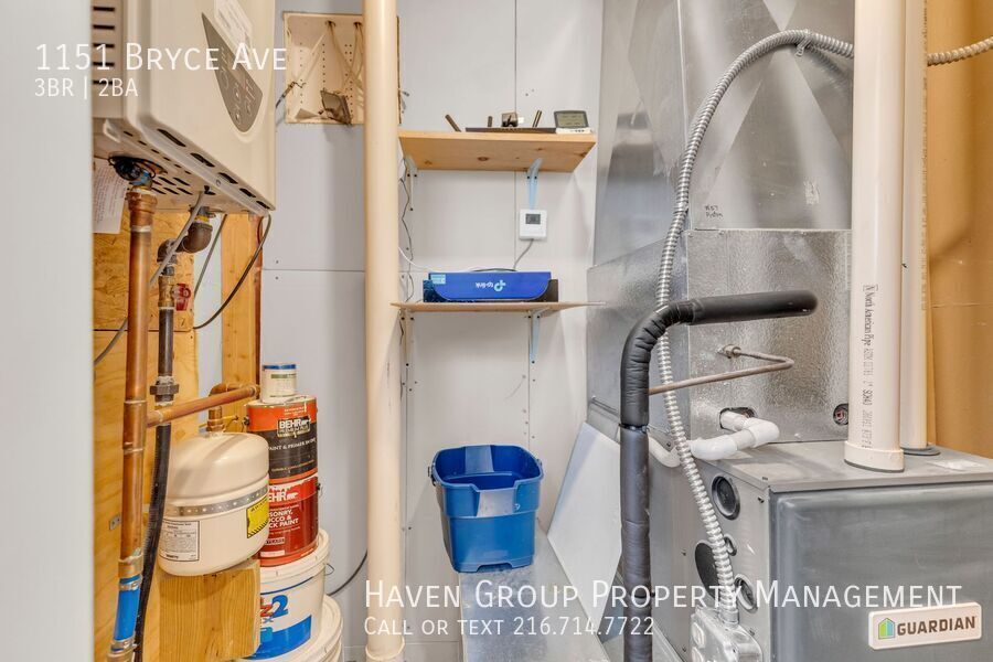 Welcome to 1151 Bryce Ave, Aurora, OH 44202 - a charming 3-bedroom, 2-bath single-family home located in a peaceful and desirable neighborhood. property image