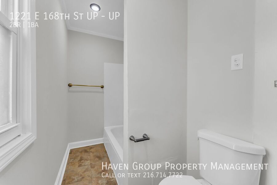 Welcome to 1221 E 168th St | UP Unit, Cleveland, OH 44110! This well-maintained 2-bedroom, 1-bath upper unit offers a comfortable and inviting living space in a convenient location. property image