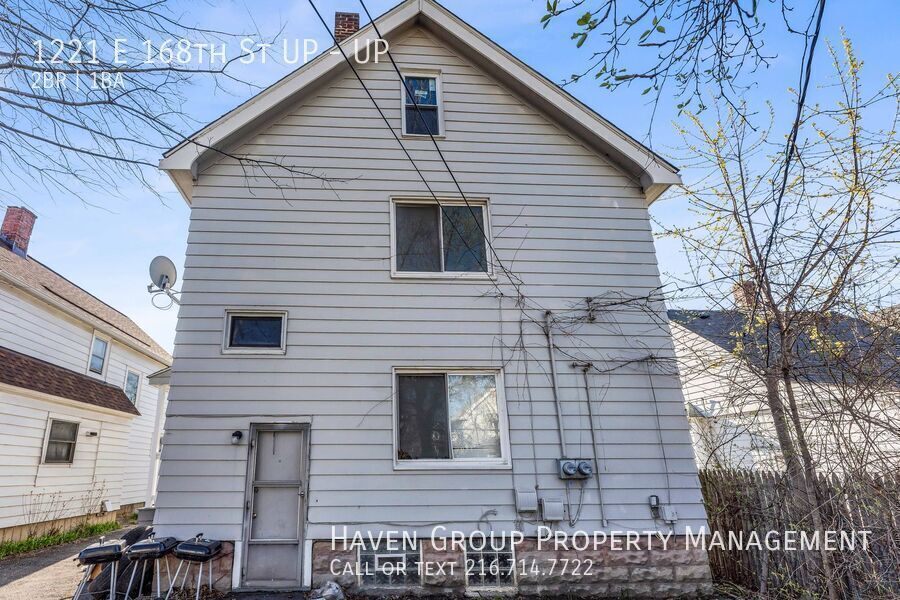 Welcome to 1221 E 168th St | UP Unit, Cleveland, OH 44110! This well-maintained 2-bedroom, 1-bath upper unit offers a comfortable and inviting living space in a convenient location. property image