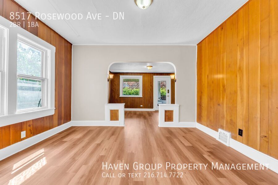 8517 Rosewood Ave | DN, Cleveland, OH 44105! Welcome home to this charming 2-bedroom, 1-bathroom down unit located on a quiet residential street in Cleveland! property image