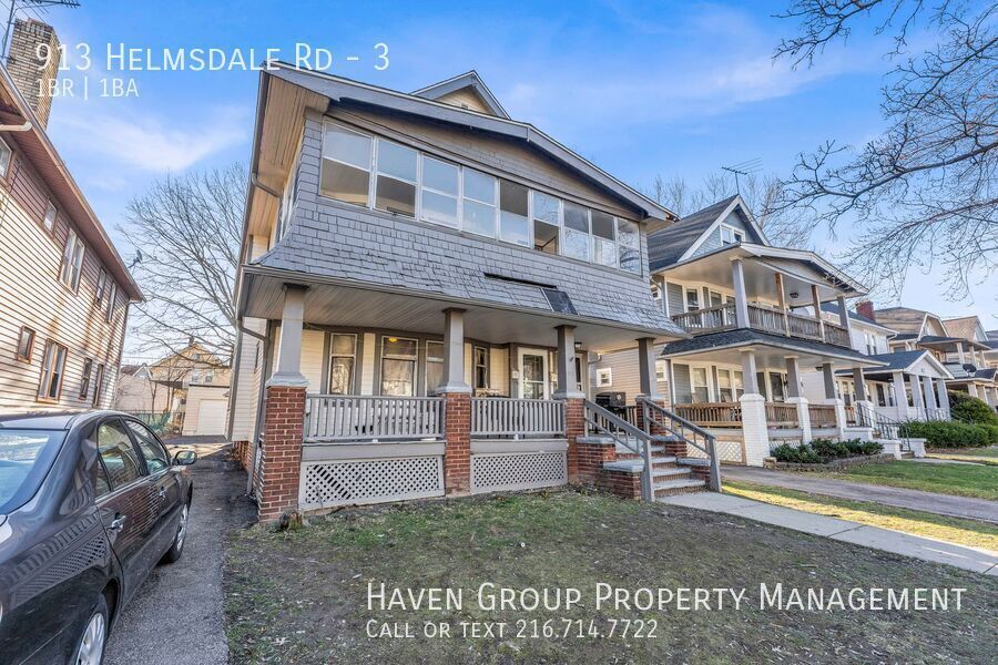 913 Helmsdale Rd | Unit 3, Cleveland Heights- Spacious 1 bed 1 bath multi-family home! property image