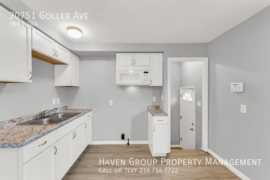 20751 Goller Ave, Euclid - Spacious 3-bed 2-bath single-family home! property image