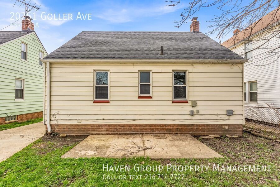 20751 Goller Ave, Euclid - Spacious 3-bed 2-bath single-family home! property image