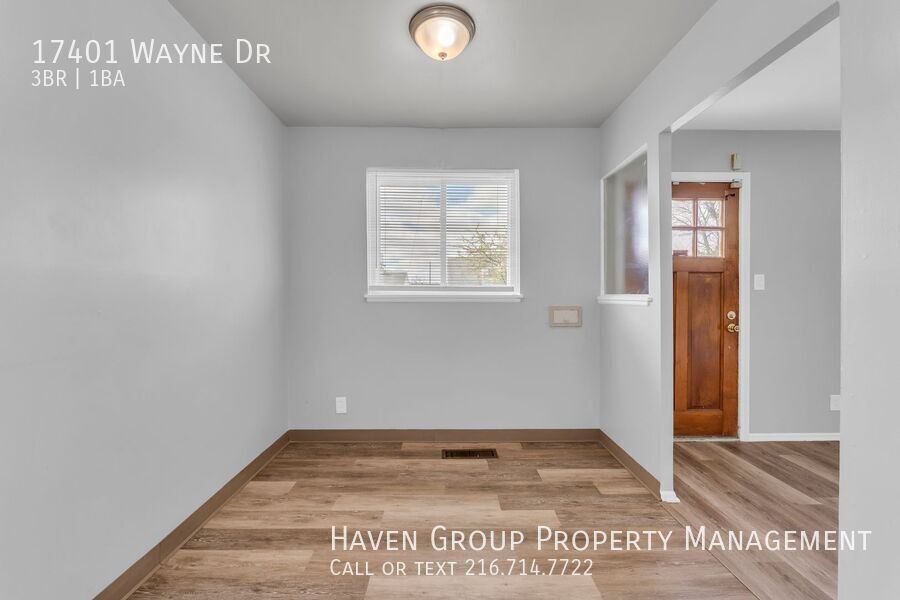 17401 Wayne Dr, Cleveland -  Spacious 3-bed 1-bath single-family home! property image