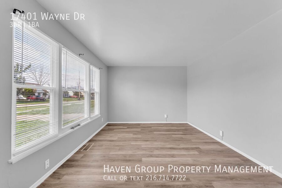 17401 Wayne Dr, Cleveland -  Spacious 3-bed 1-bath single-family home! property image