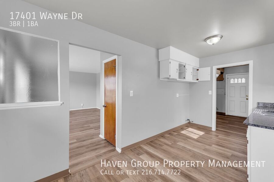 17401 Wayne Dr, Cleveland -  Spacious 3-bed 1-bath single-family home! property image