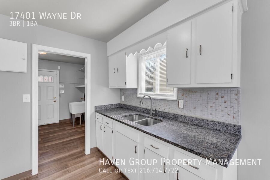 17401 Wayne Dr, Cleveland -  Spacious 3-bed 1-bath single-family home! property image