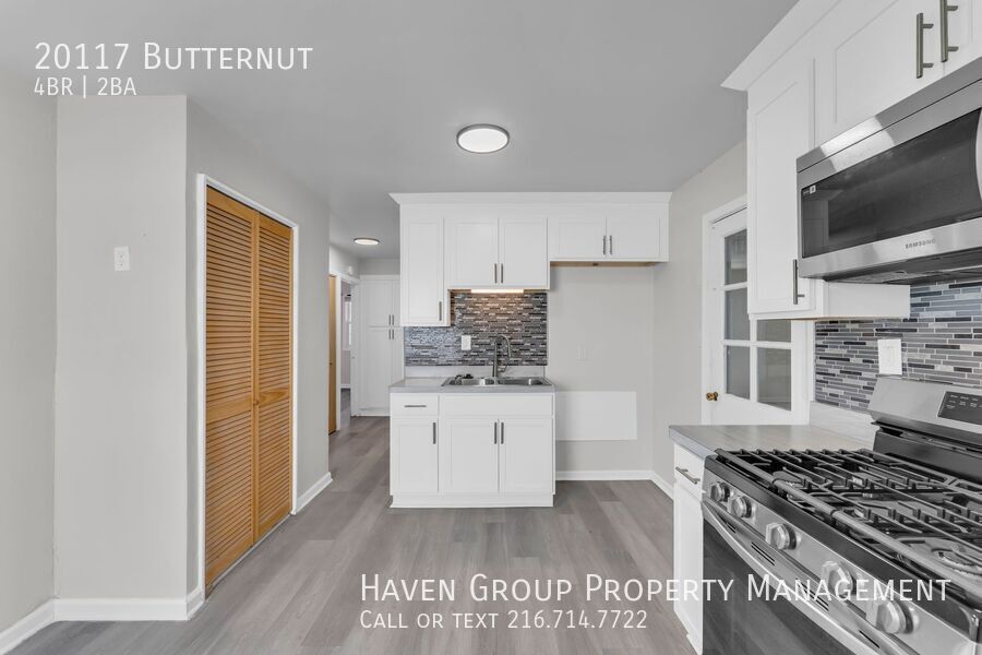 20117 Butternut Ln, Warrensville Heights-  Spacious 4-bed 1.5-bath single-family home! property image