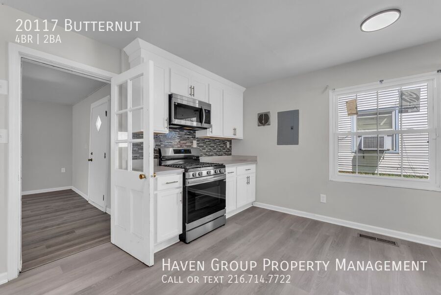 20117 Butternut Ln, Warrensville Heights-  Spacious 4-bed 1.5-bath single-family home! property image