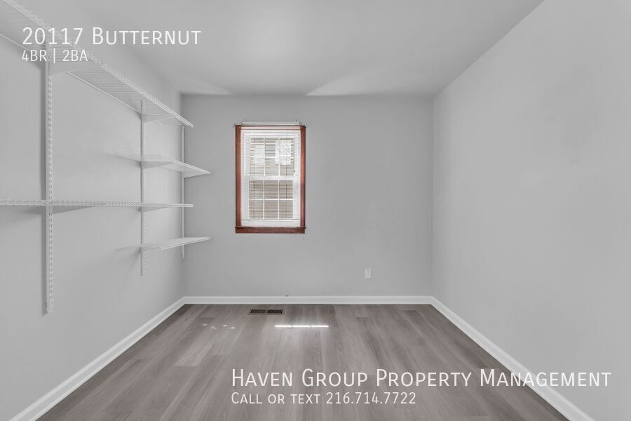 20117 Butternut Ln, Warrensville Heights-  Spacious 4-bed 1.5-bath single-family home! property image