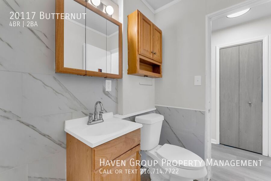 20117 Butternut Ln, Warrensville Heights-  Spacious 4-bed 1.5-bath single-family home! property image