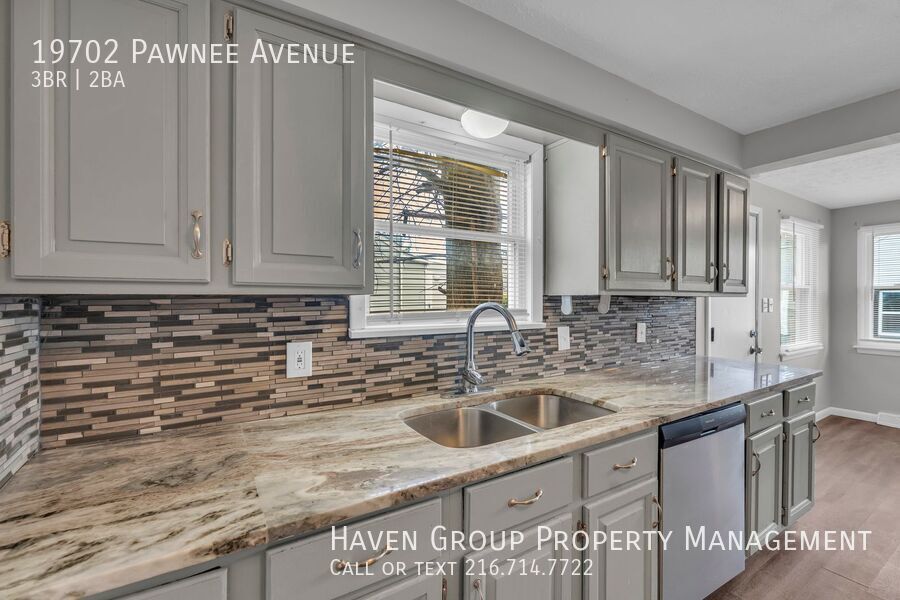 19702 Pawnee Ave, Cleveland - Spacious 3-bed 1.5-bath single-family home! property image