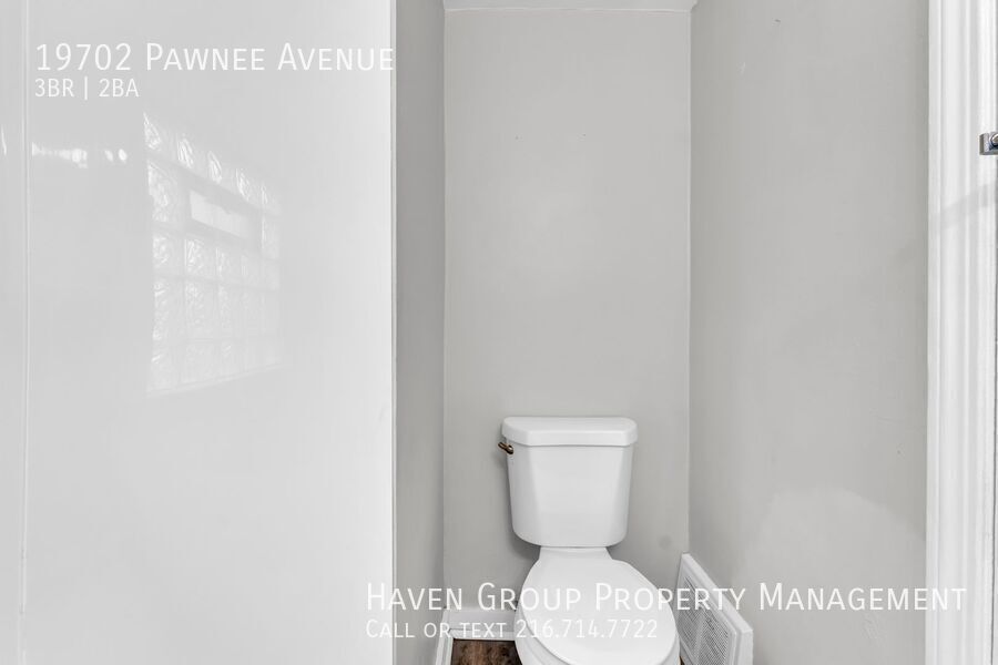 19702 Pawnee Ave, Cleveland - Spacious 3-bed 1.5-bath single-family home! property image