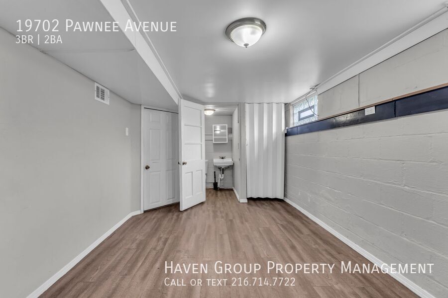 19702 Pawnee Ave, Cleveland - Spacious 3-bed 1.5-bath single-family home! property image