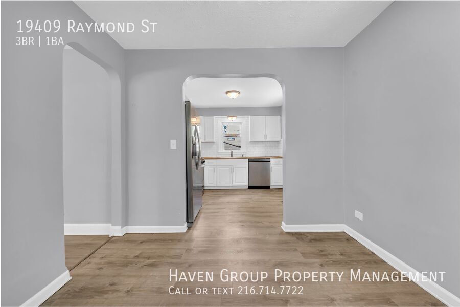 19409 Raymond St, Maple Heights - Spacious 3-bed 1-bath single-family home! property image