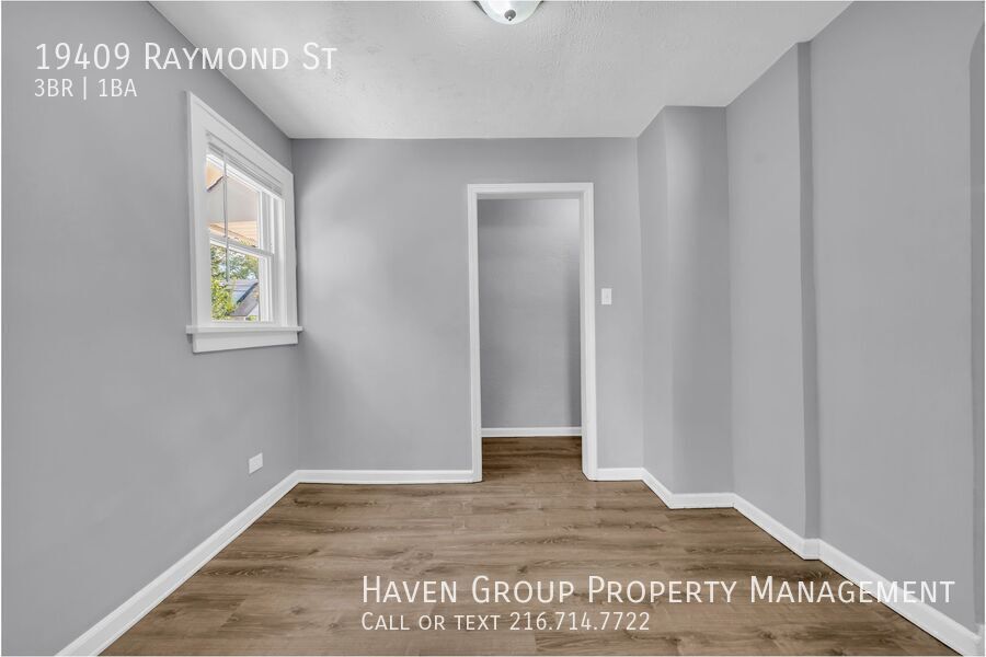 19409 Raymond St, Maple Heights - Spacious 3-bed 1-bath single-family home! property image