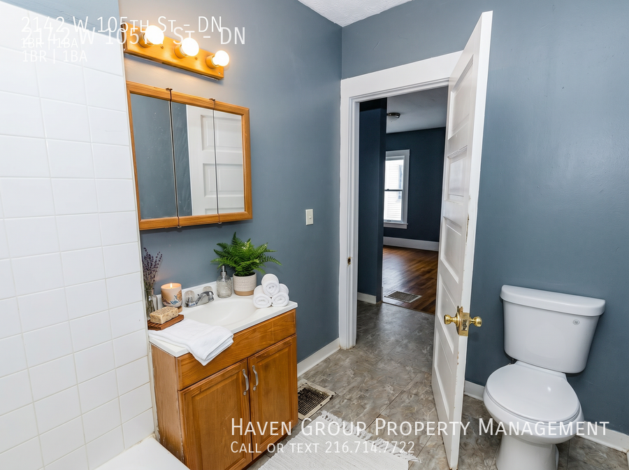2142 W 105th St | DN, Cleveland - Spacious 1-bed 1-bath multi-family home! property image