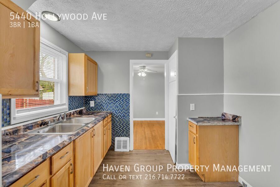 5440 Hollywood Ave, Maple Heights- Spacious 3-bed 1-bath single-family home! property image