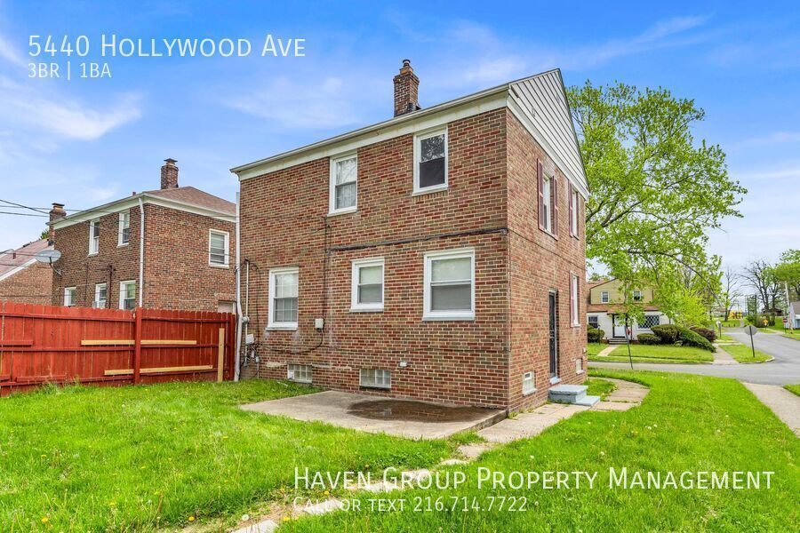5440 Hollywood Ave, Maple Heights- Spacious 3-bed 1-bath single-family home! property image