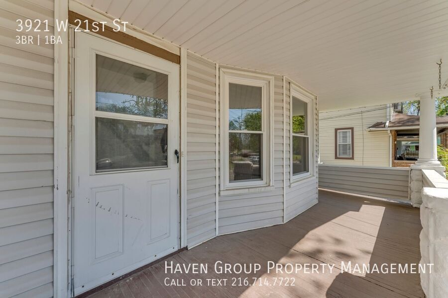 3921 W 21st St, Cleveland, Ohio, 44109- Spacious 3-bed 1-bath single-family home! property image